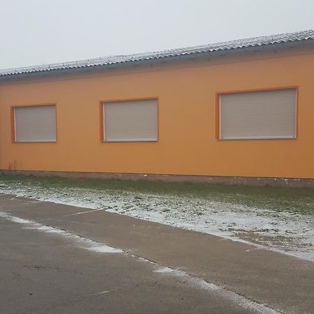 Gaestepension - Elsterland Am Sport- Und Freizeitpark מראה חיצוני תמונה